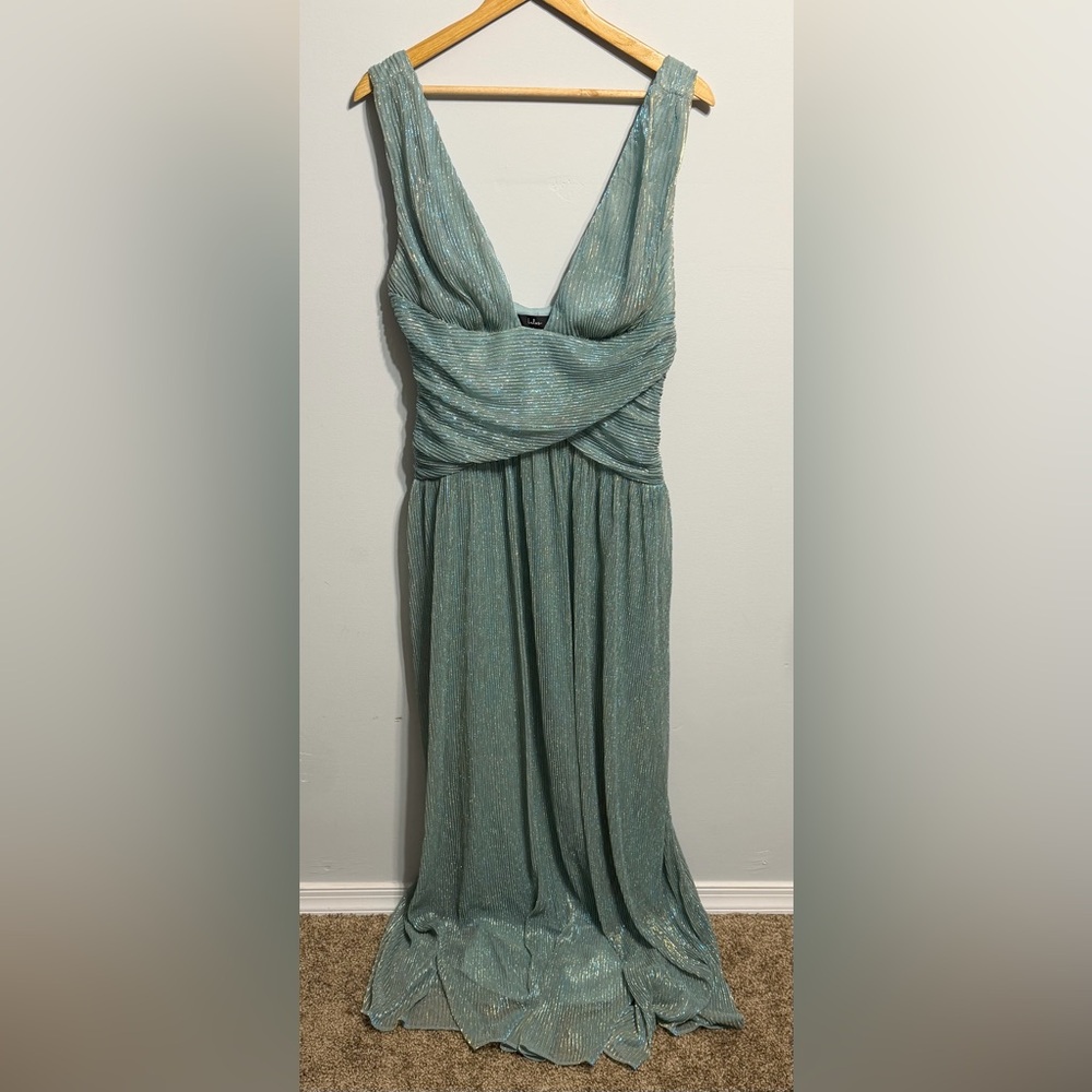 Lulus Evaluna Sage Green Abstract Print Lurex Pleated Maxi Dress